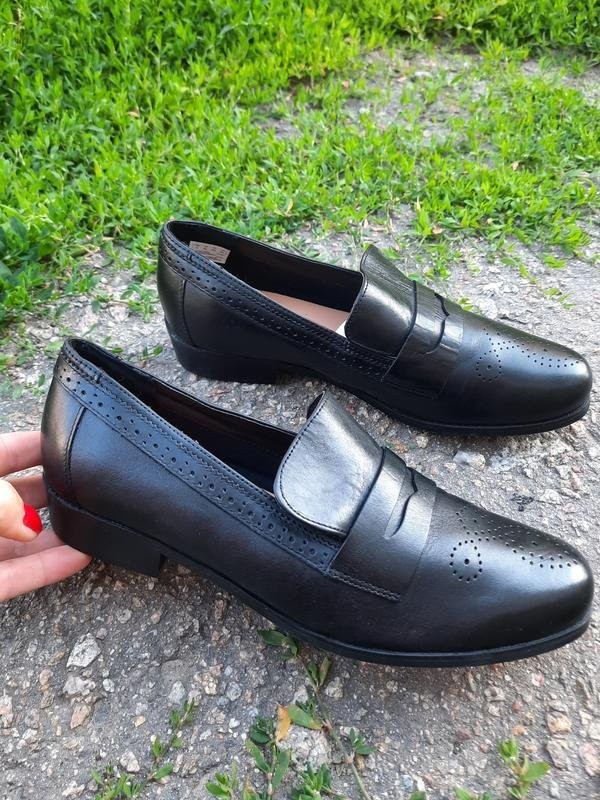 women clarks loafers black leather 39.5 #7A5A