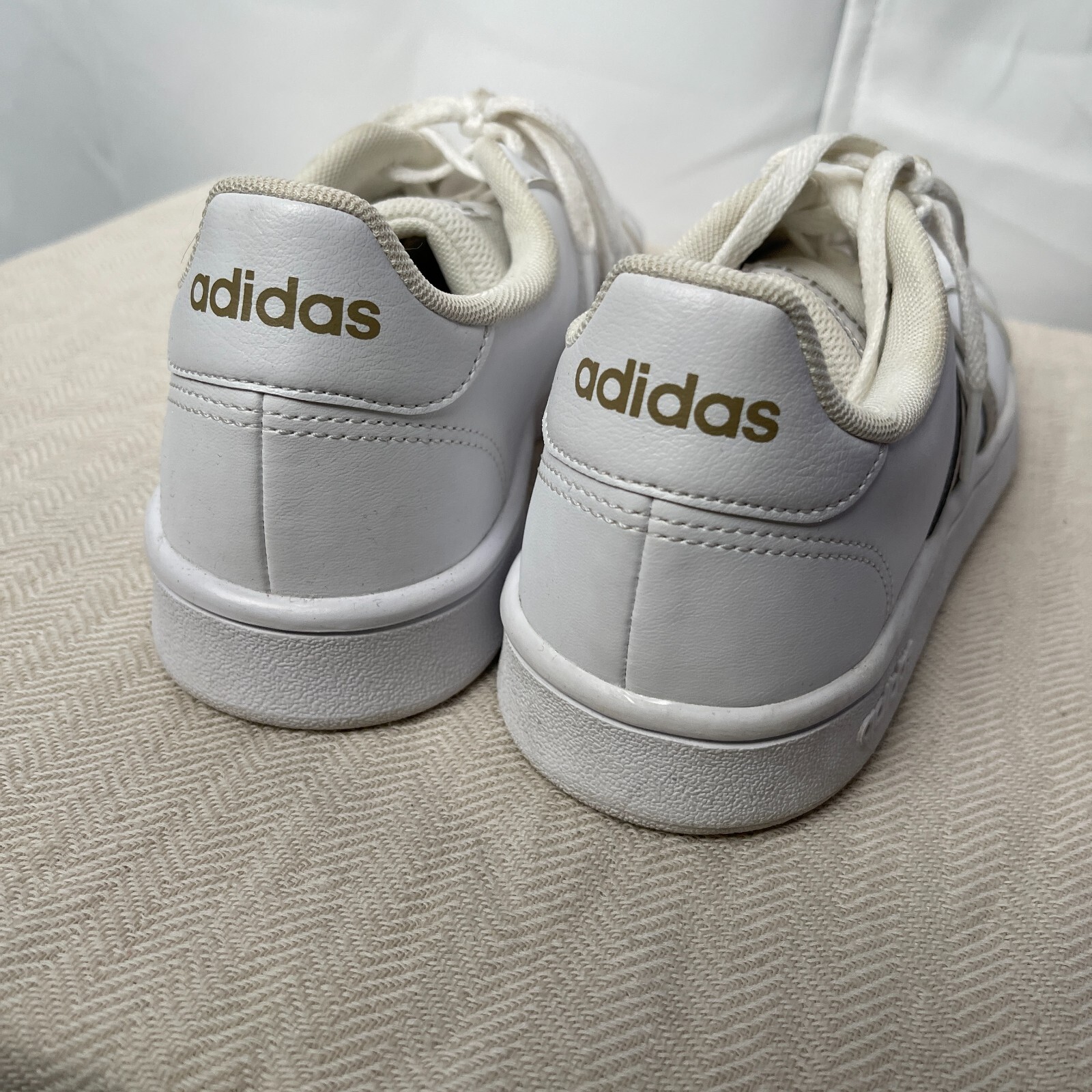 ADIDAS WOMENS GRAND COURT SNEAKER TENNIS SHOES WHITE ALUMINA SIZE 8
