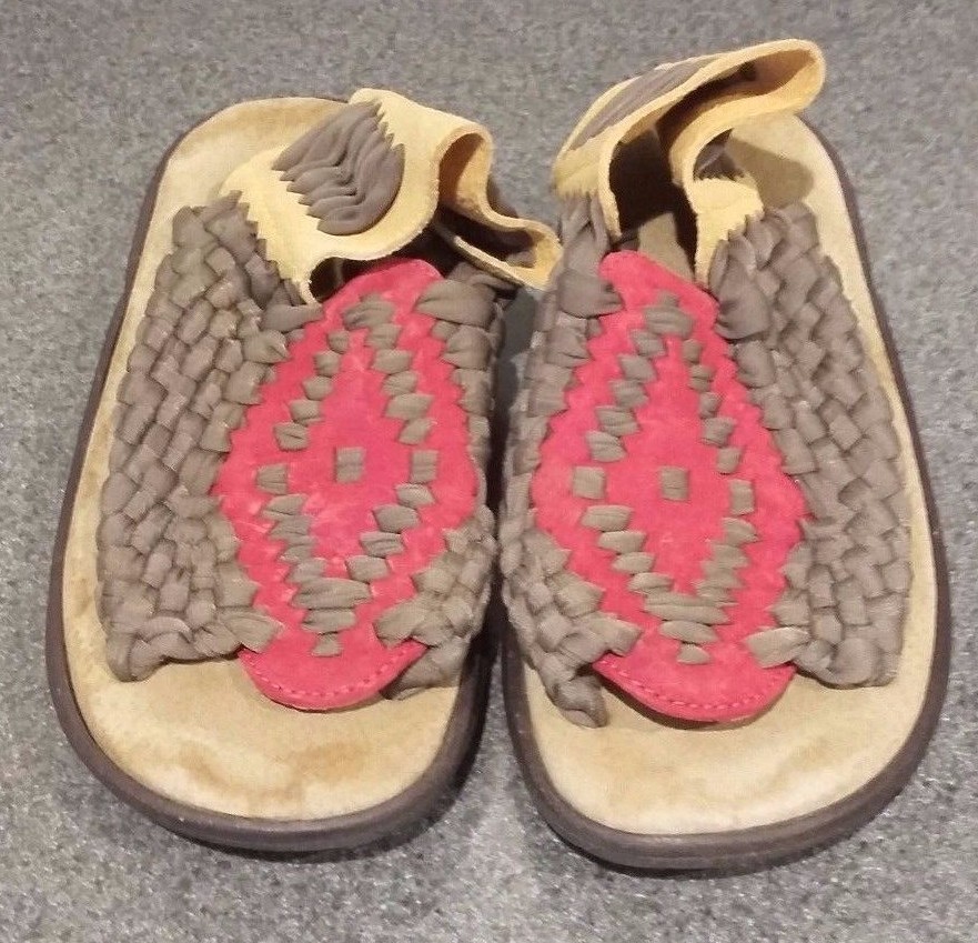 Chubasco Style Women’s Aztec Hand-woven Sandals Size 4 Comfortable