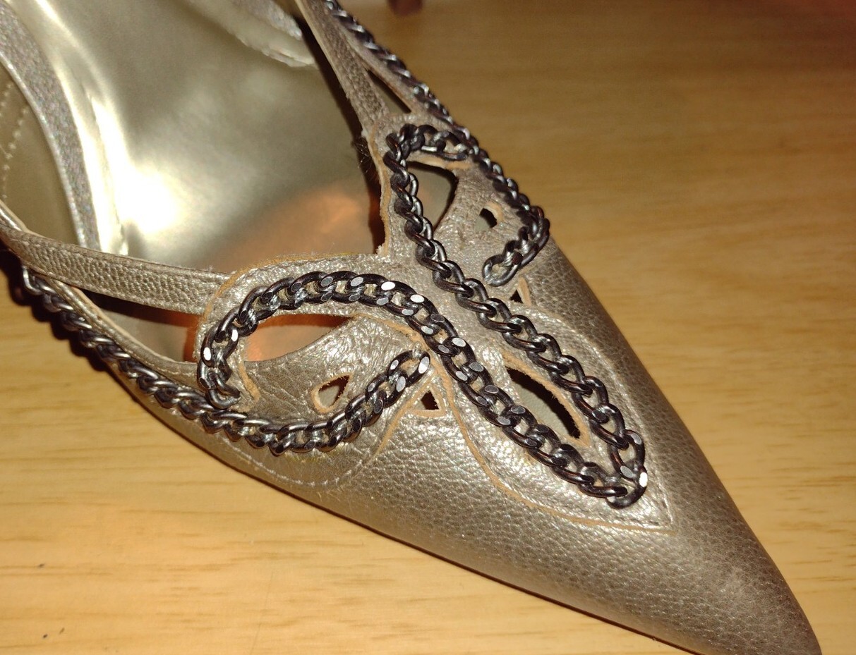 New Bronze Carlos Santana Chainber Platino Heels Size 10m 4.25 Heel