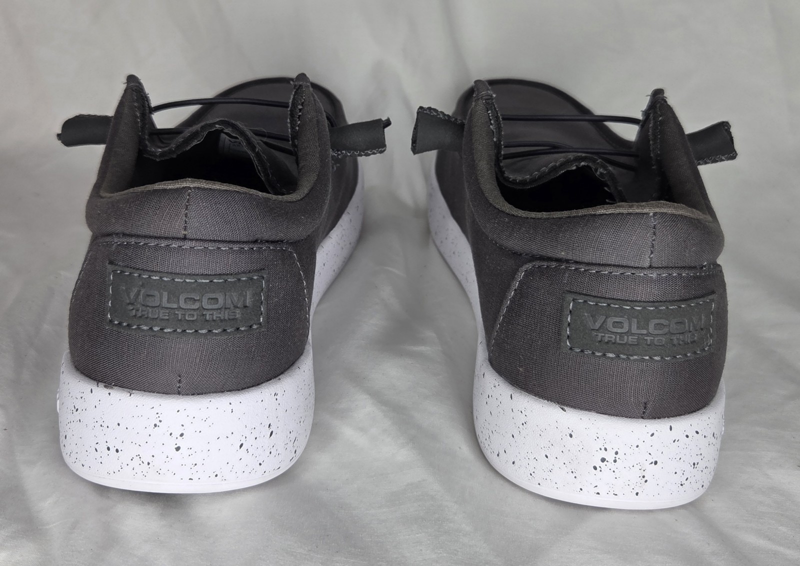 Volcom Women’s 7.5 W Chill Casual Work Metal Free Shoe Dark Grey #VM30803F