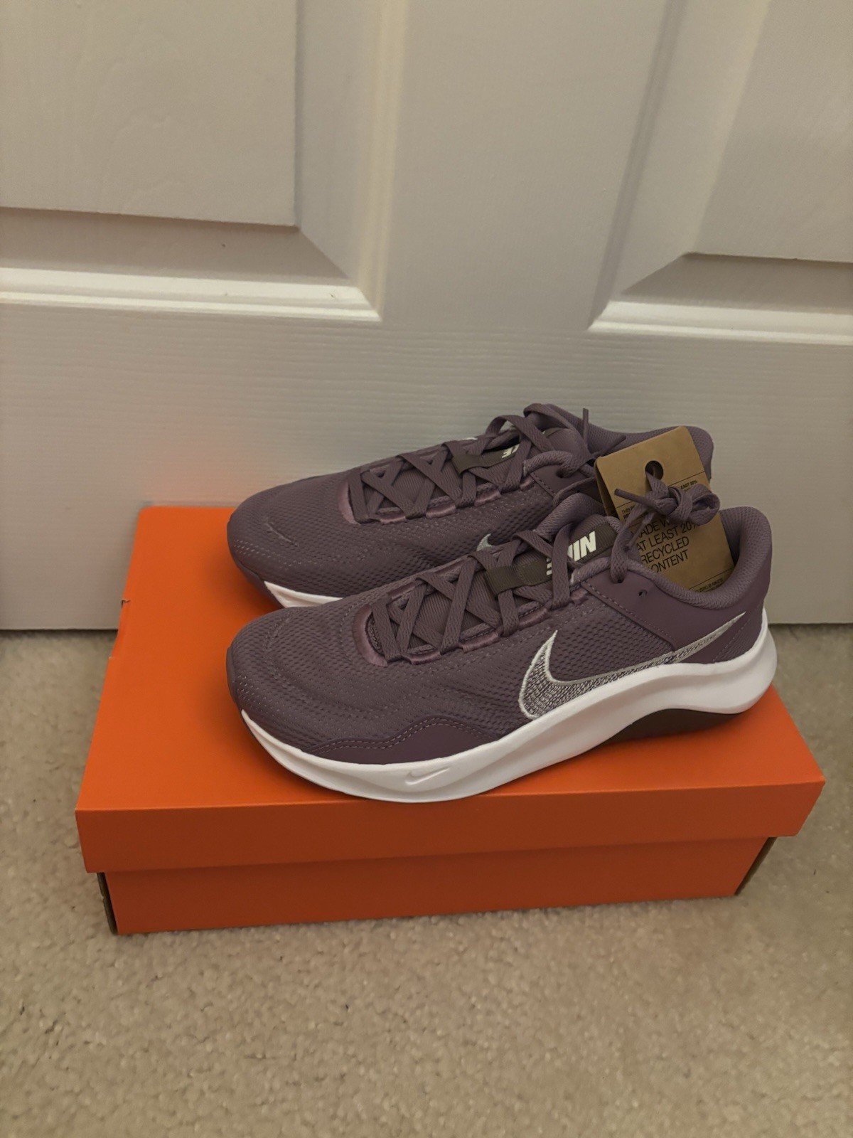 Nike Legend Essential 3 NN Violet Plum Purple Sneakers DM1119-500 Womens Size 9