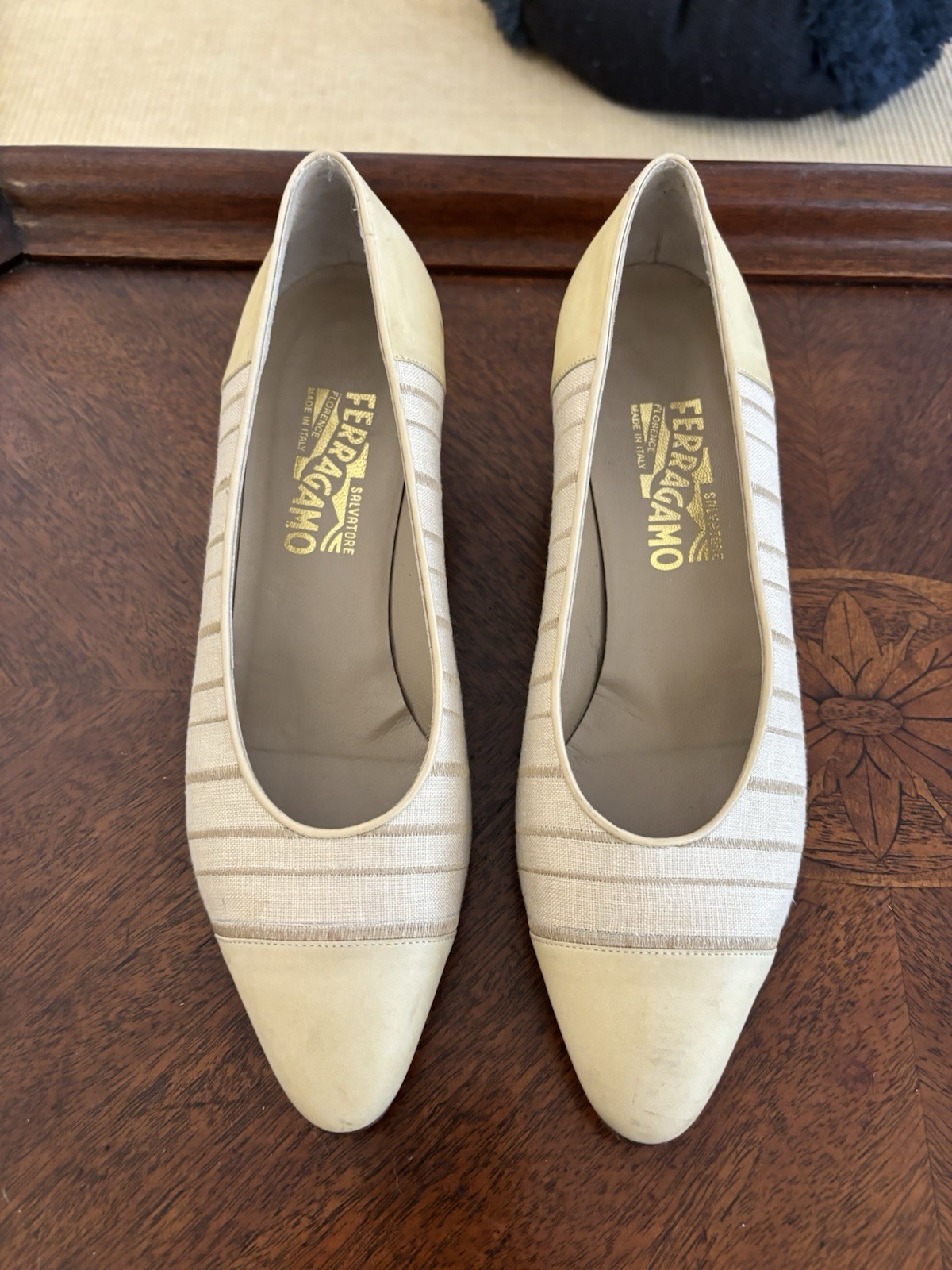 Salvatore Ferragamo Vintage Pumps Cream Beige Striped Canvas Leather Size 10.5 B
