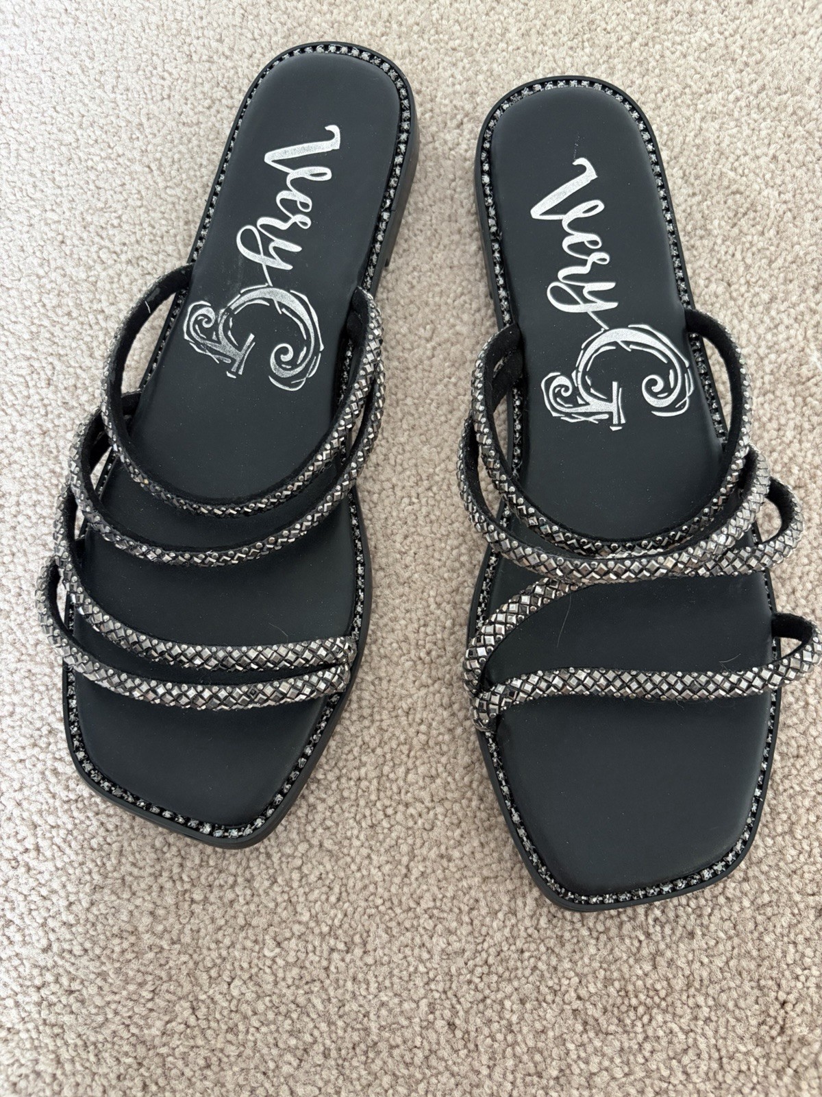 NWOT Very G Women’s Strappy Slip-On Sandals Black/Silver Rhinestone Size 10
