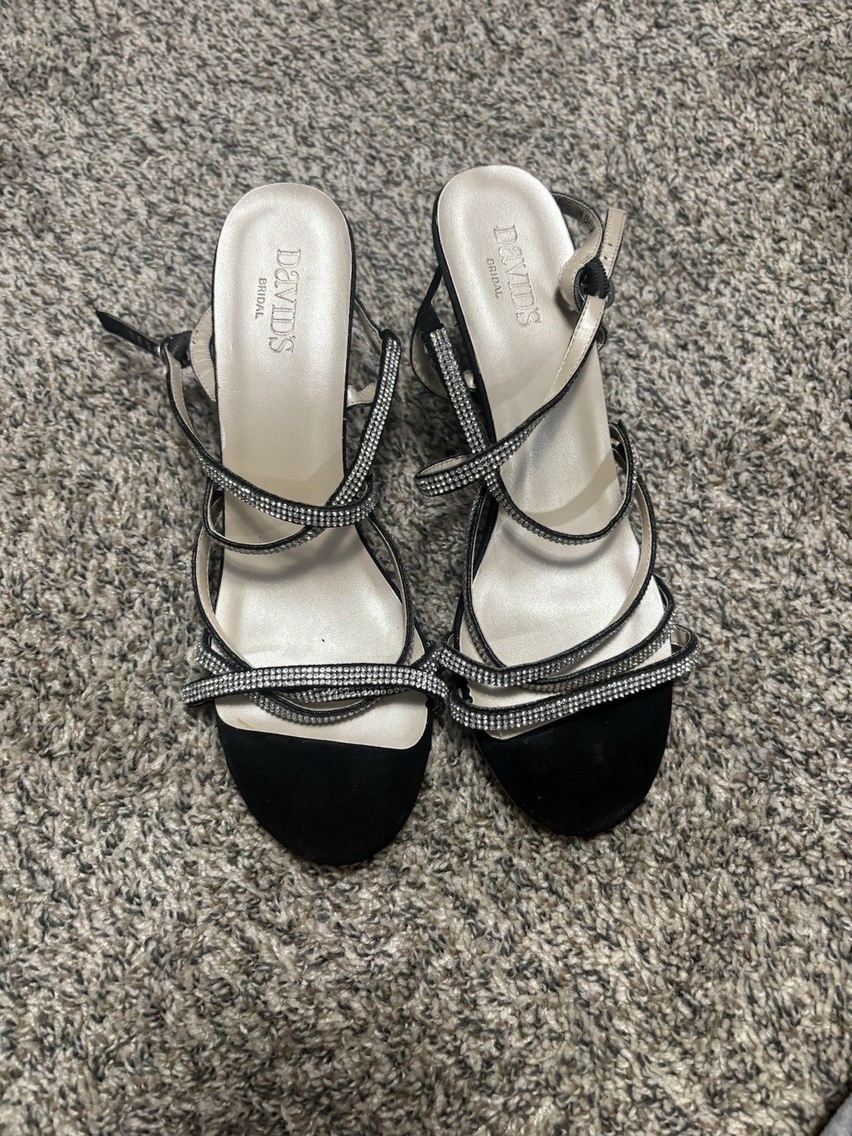 David’s Bridal Women’s Heels Black And Silver Size 9