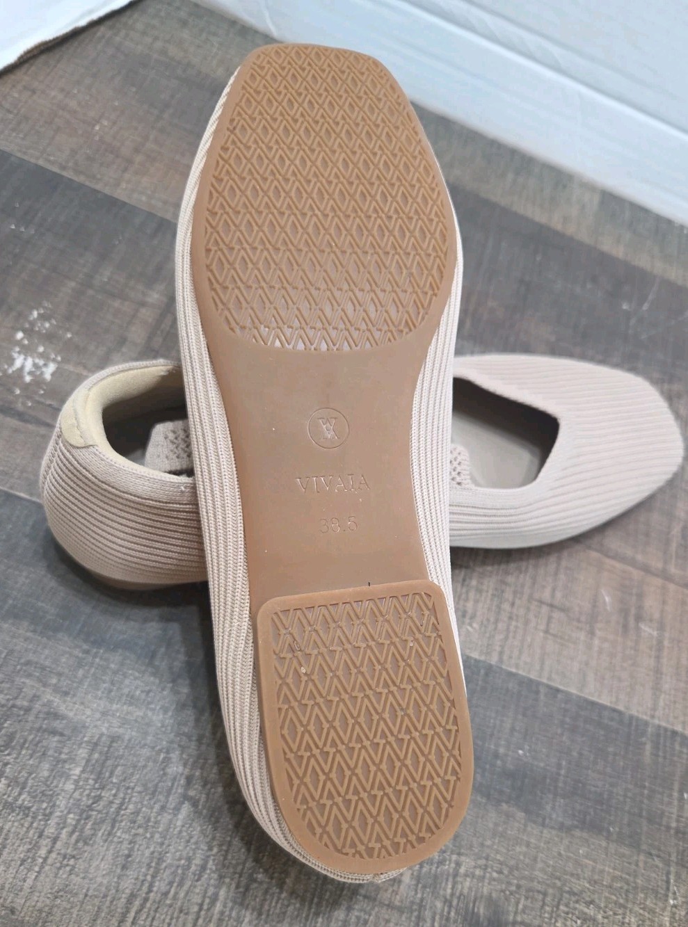 Vivaia Margot Mary Jane Ballet Flats Beige Square Toe Women’s Sz 8.5