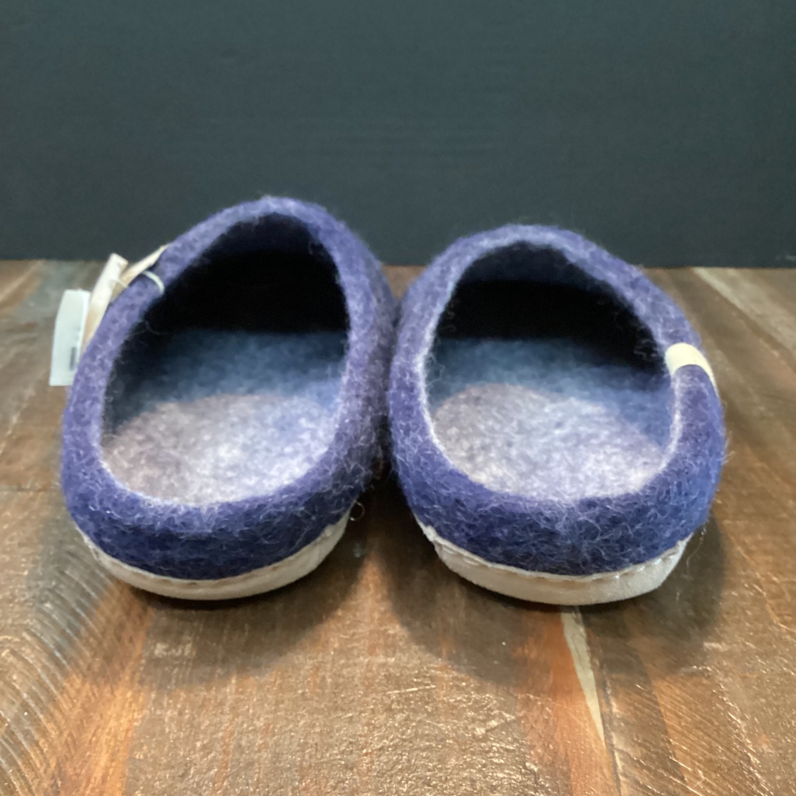 New Egos Indoor Slippers blue Natural Wool Handmade Slip-On sz 37/7 retail $77