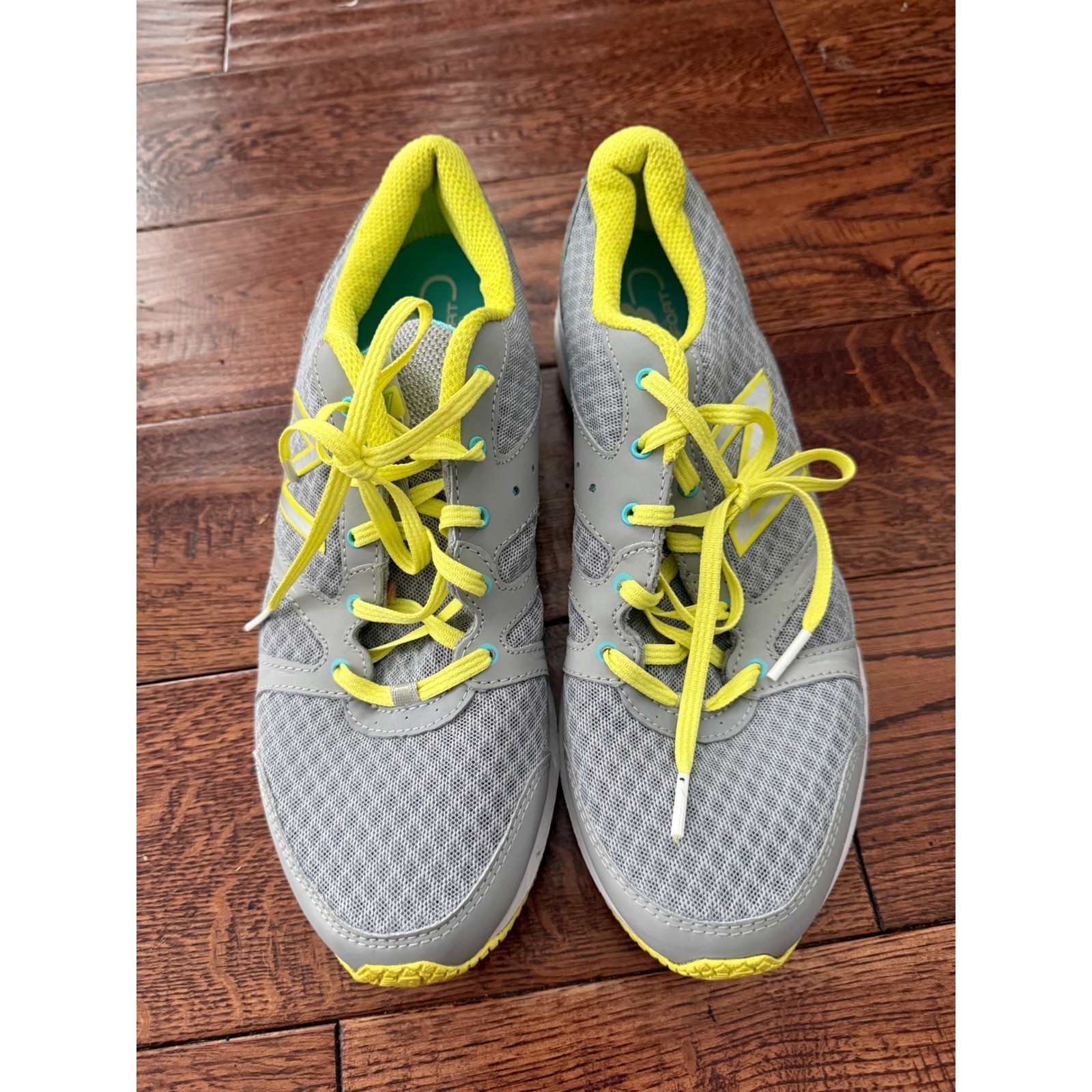 New Balance 577 Womens Training Shoes Grey Neon Yellow WX577LA Size 11