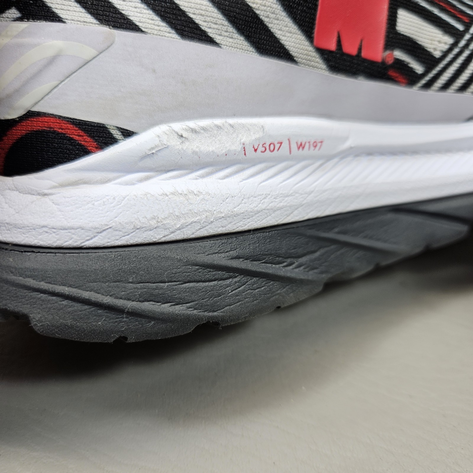 Hoka One One Ironman Mach 4 Running Shoes Womens 8B Black White Red 1132593 BWHT