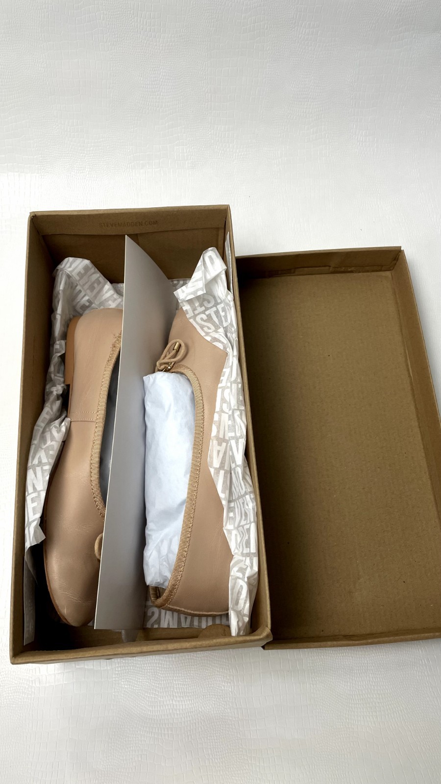 STEVE MADDEN Blossoms Ballet Flats Natural Leather Nude Women’s 6.5 w/ Box