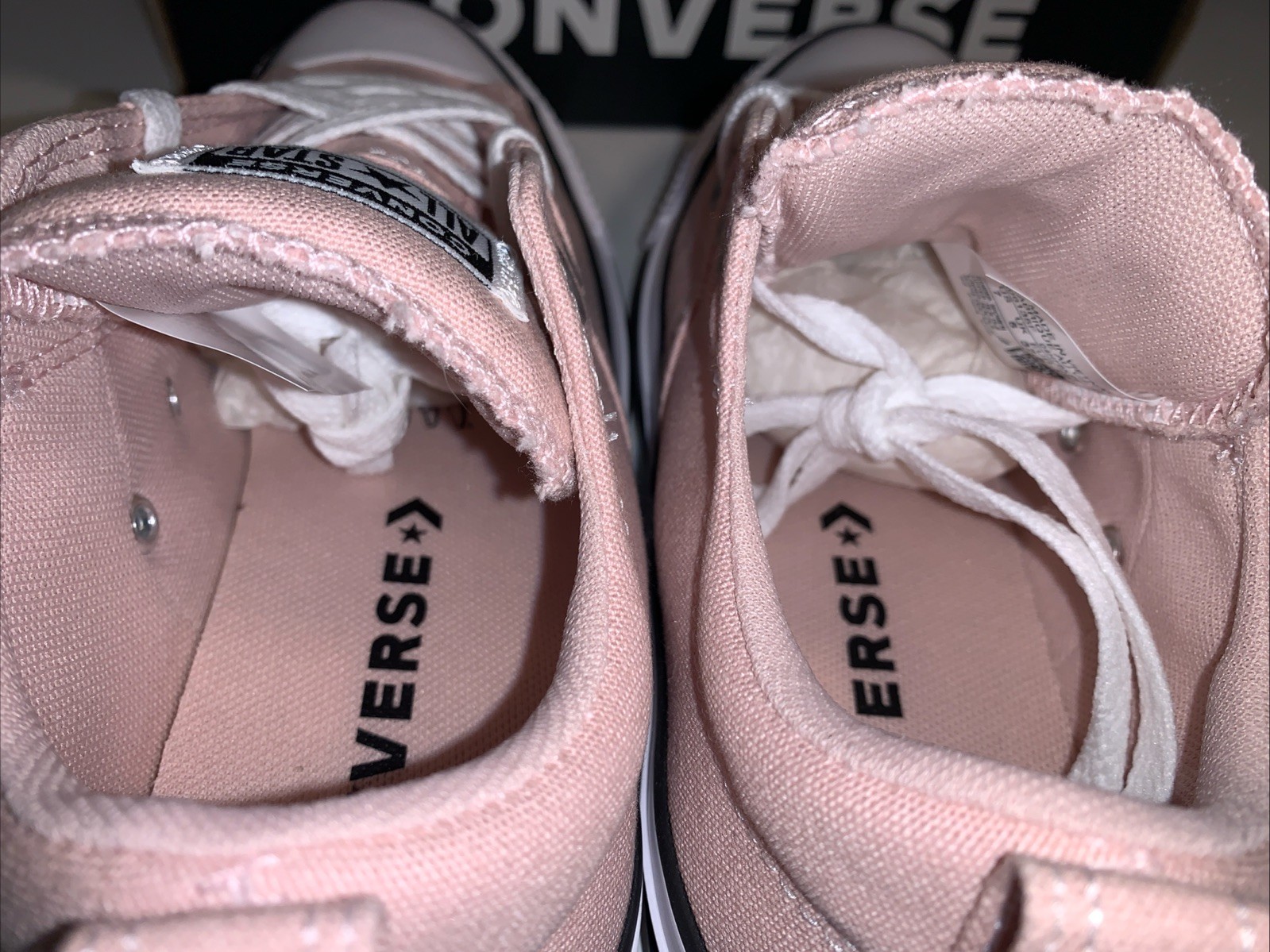 Converse Madison Ox Low Top Shoe Pink Women Size 7 NEW WITH BOX