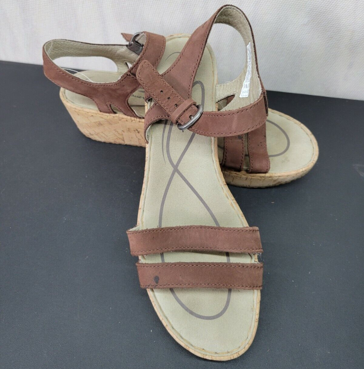 Eddie Bauer Women’s Size 8.5 Leather Cork Wedges Open Toe Sandals Ankle Buckle