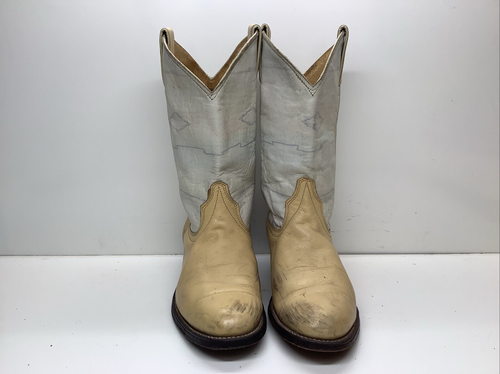 VTG WOMENS WRANGLER COWBOY IVORY BOOTS SIZE 8 M