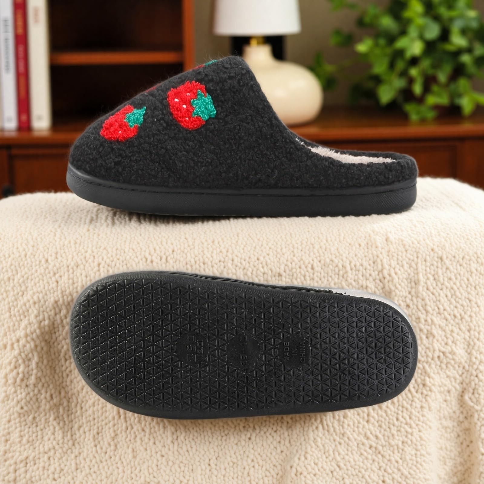 NBKTNBAA Womens House Fruit Slippers 9-10 Women/8-8.5 Men, Blackjstrawberry