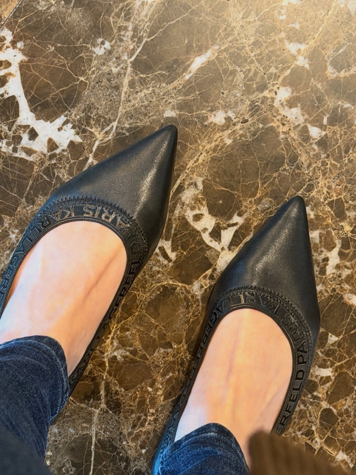 Karl Lagerfeld Paris Vinette Pointed Toe Ballet Flats Black Logo Trim US 8.5