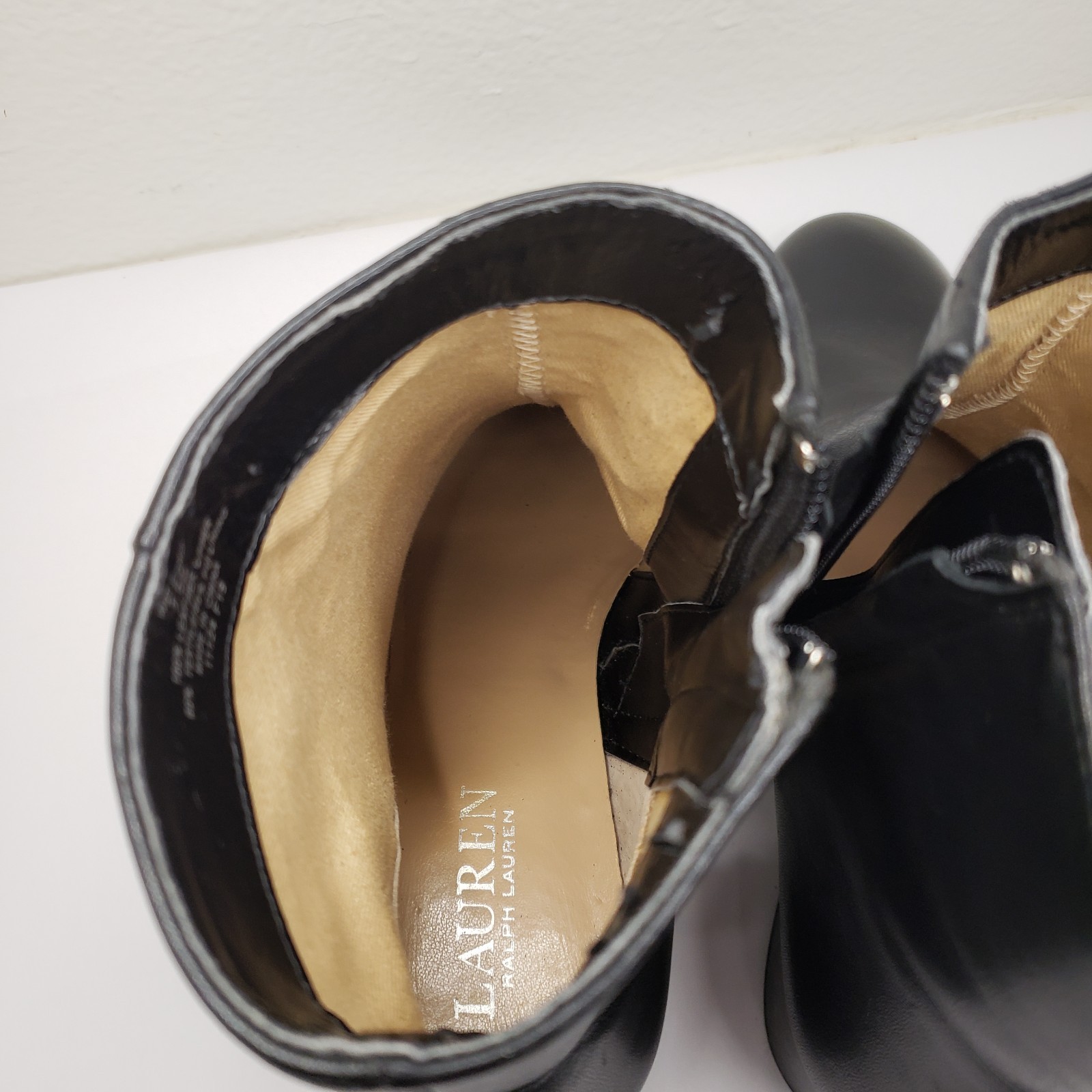Lauren Ralph Lauren Women 7.5B Boots Ankle Bootie Black Leather Pull On Side Zip