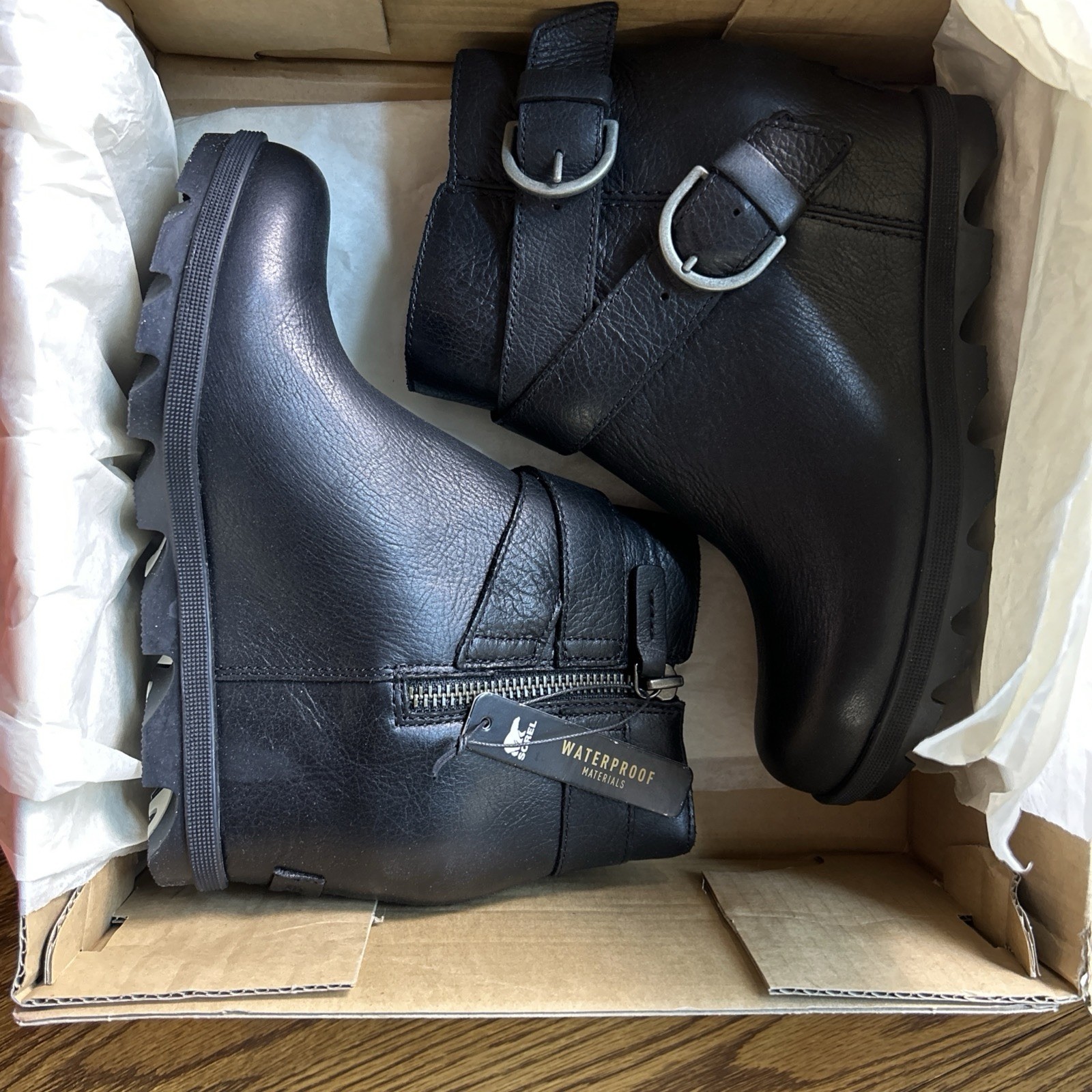 Sorel Joan of Arctic Wedge II Boots Size 8 Buckle Black Leather NL3360-010