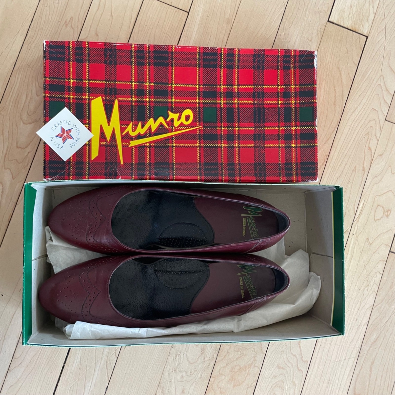 Vintage 80s Munro Christina Wine Pumps Womens 9 N USA Made Low Heel Officecore