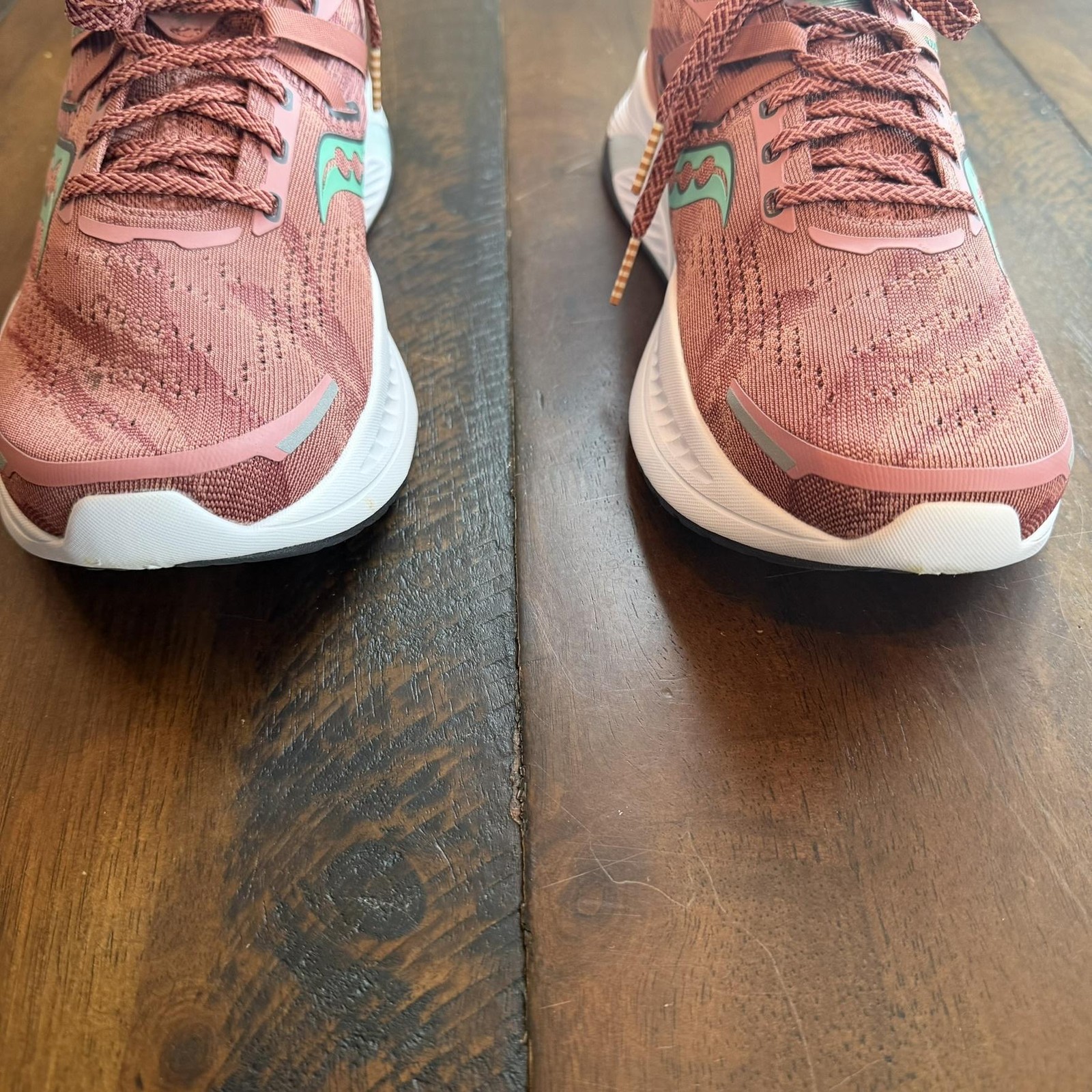 Saucony Guide 16 Shoes Womens Size 11 Pink Running Cushioned Sneakers S10810-25