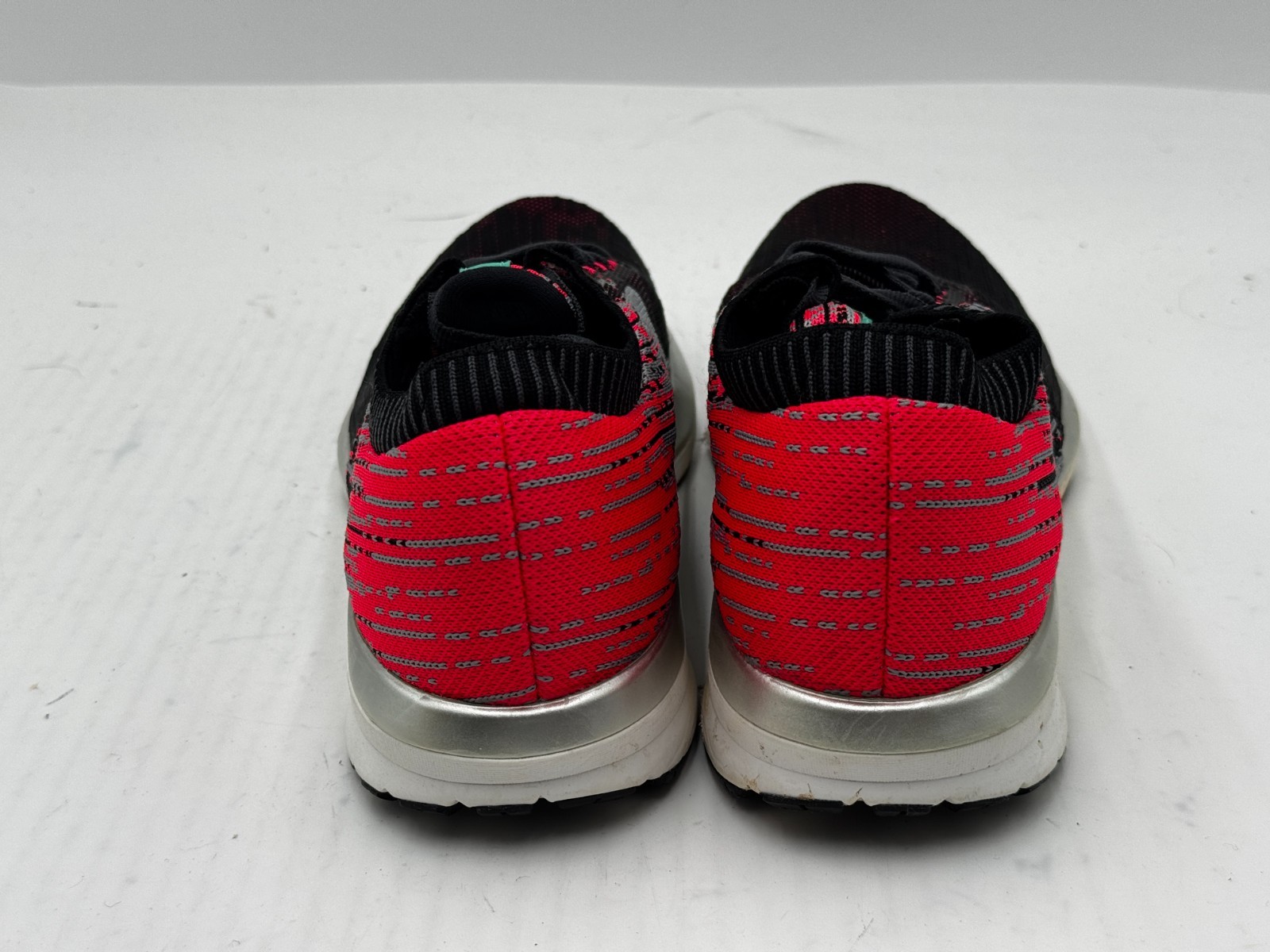 Brooks Ricochet Women’s Sneakers Size 8.5 B Black Athletic Shoes
