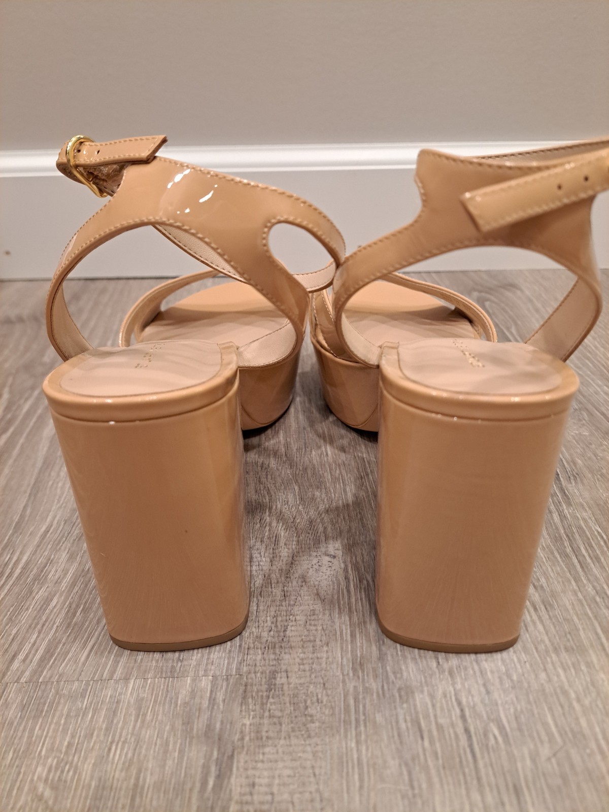 Stuart Weitzman Beige Patent Leather Platform Ankle Strap Block Heels US 10