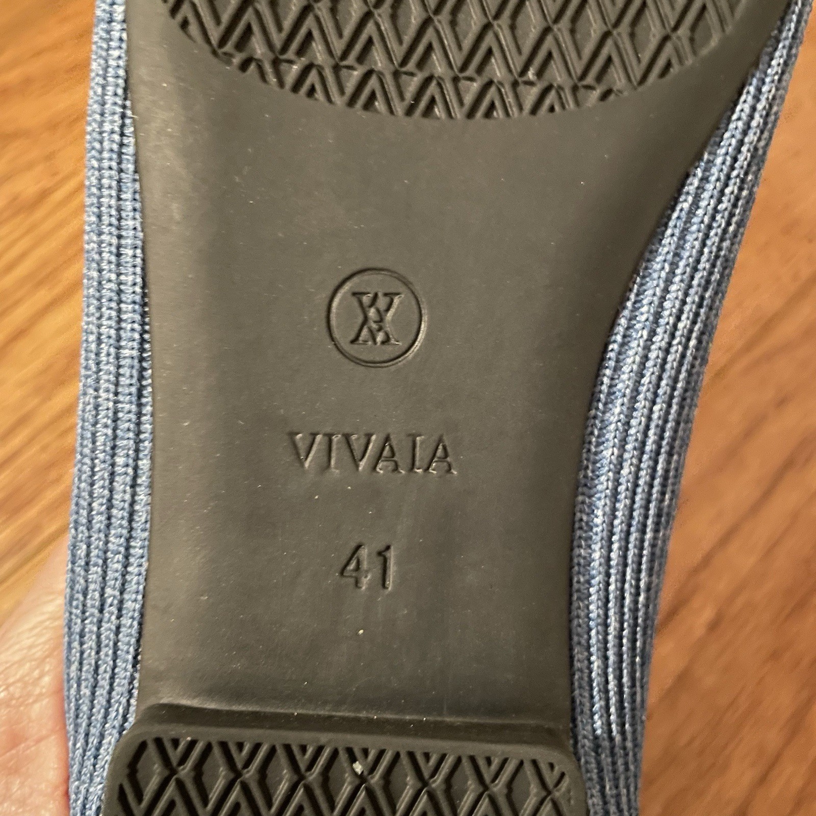 Vivaia Denim Blue Margot 2.0 Square-Toe-V Cut Women’s Flats EU 41 (US 10-10.5)