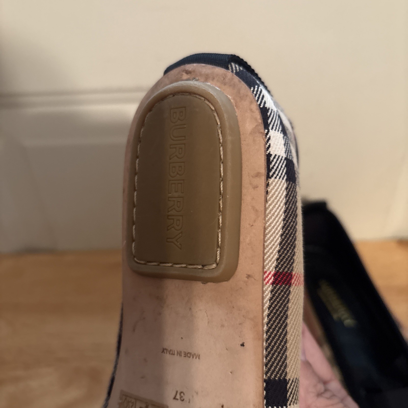 Burberry Women’s Flats Shoes Size EU 37 US 7 Ballet Nova Check