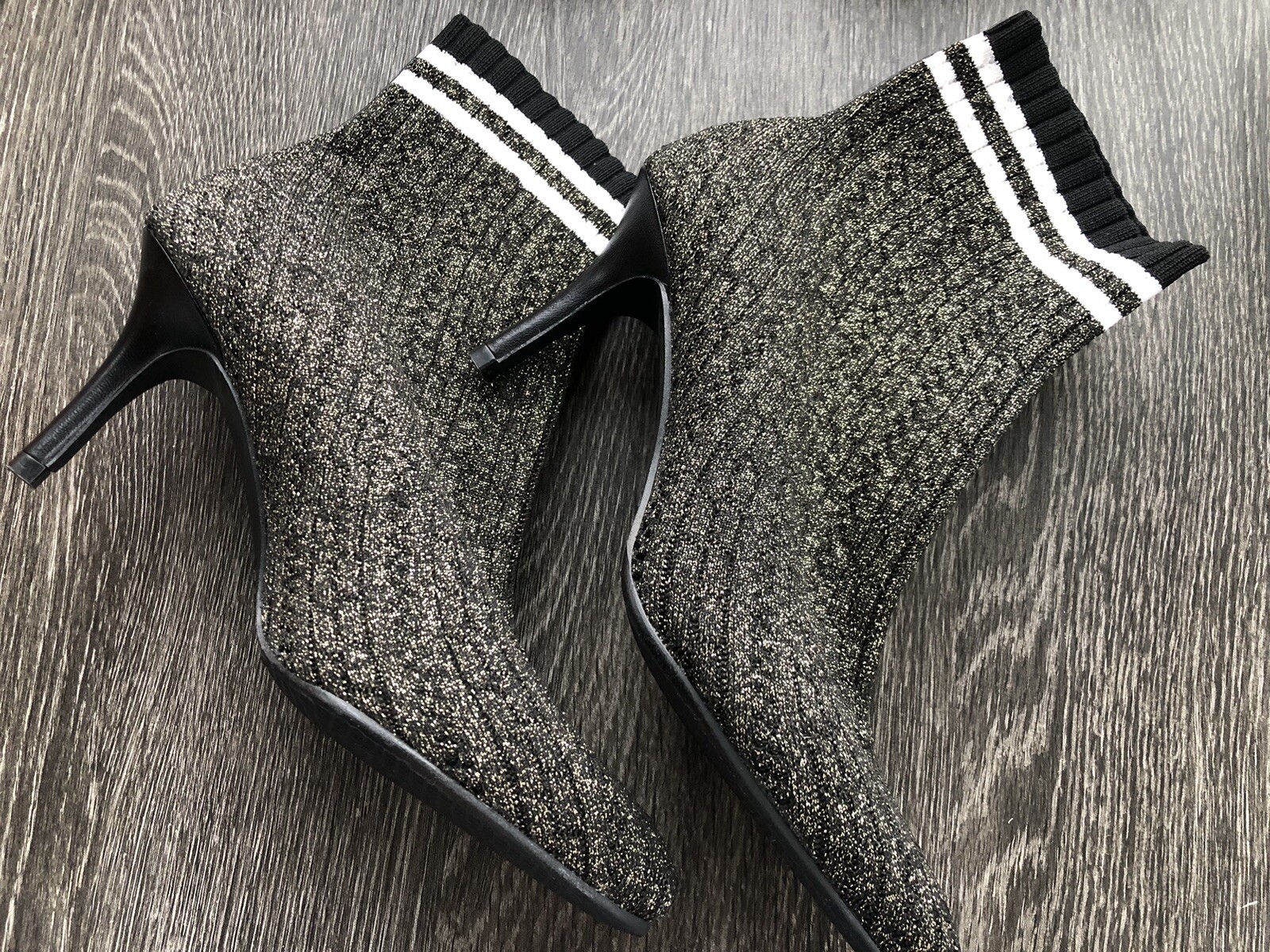 NEW $575 Stuart Weitzman Waverly Black Gold Metallic Stretch Sock booties Sz 6.5