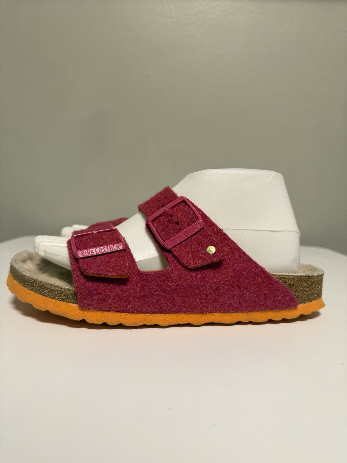 Birkenstock Arizona Happy Lamb Sandals Women’s EU 39 US 8-8.5 Medium/Narrow