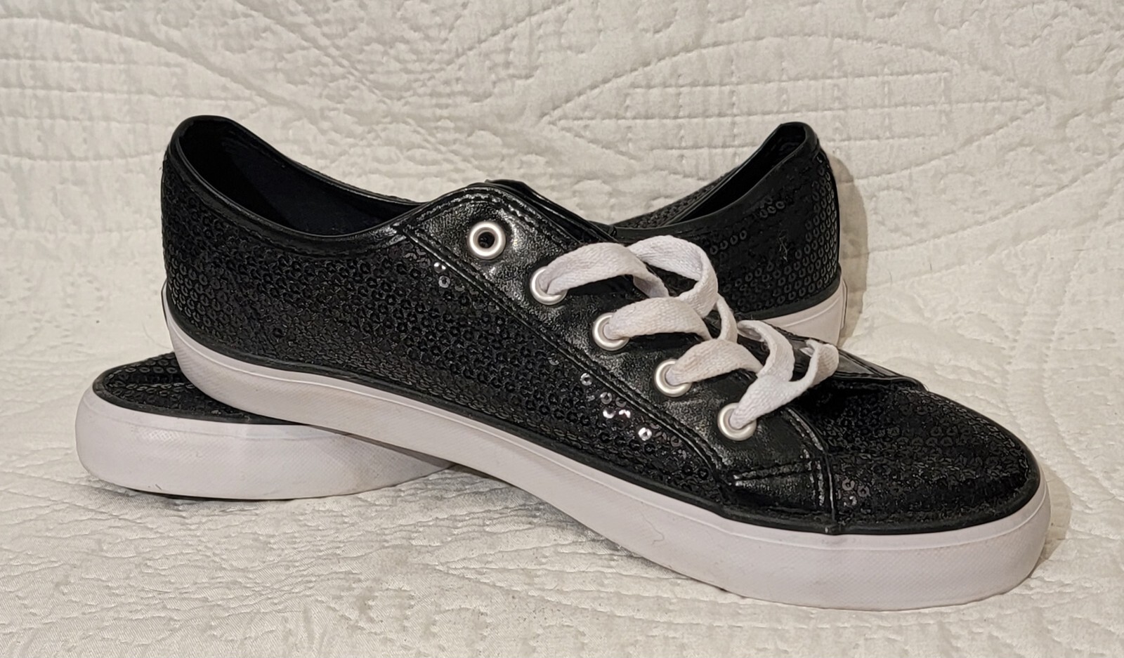 NWOB GF by Gotta Flurt Disco II Black Sequence Tennis Shoes-Size 7-Super Cute!
