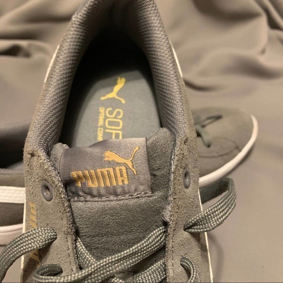 Puma Smash v2 Sneakers Women’s Size 10 Grey Good Suede SoftFoam+Low Top Shoes