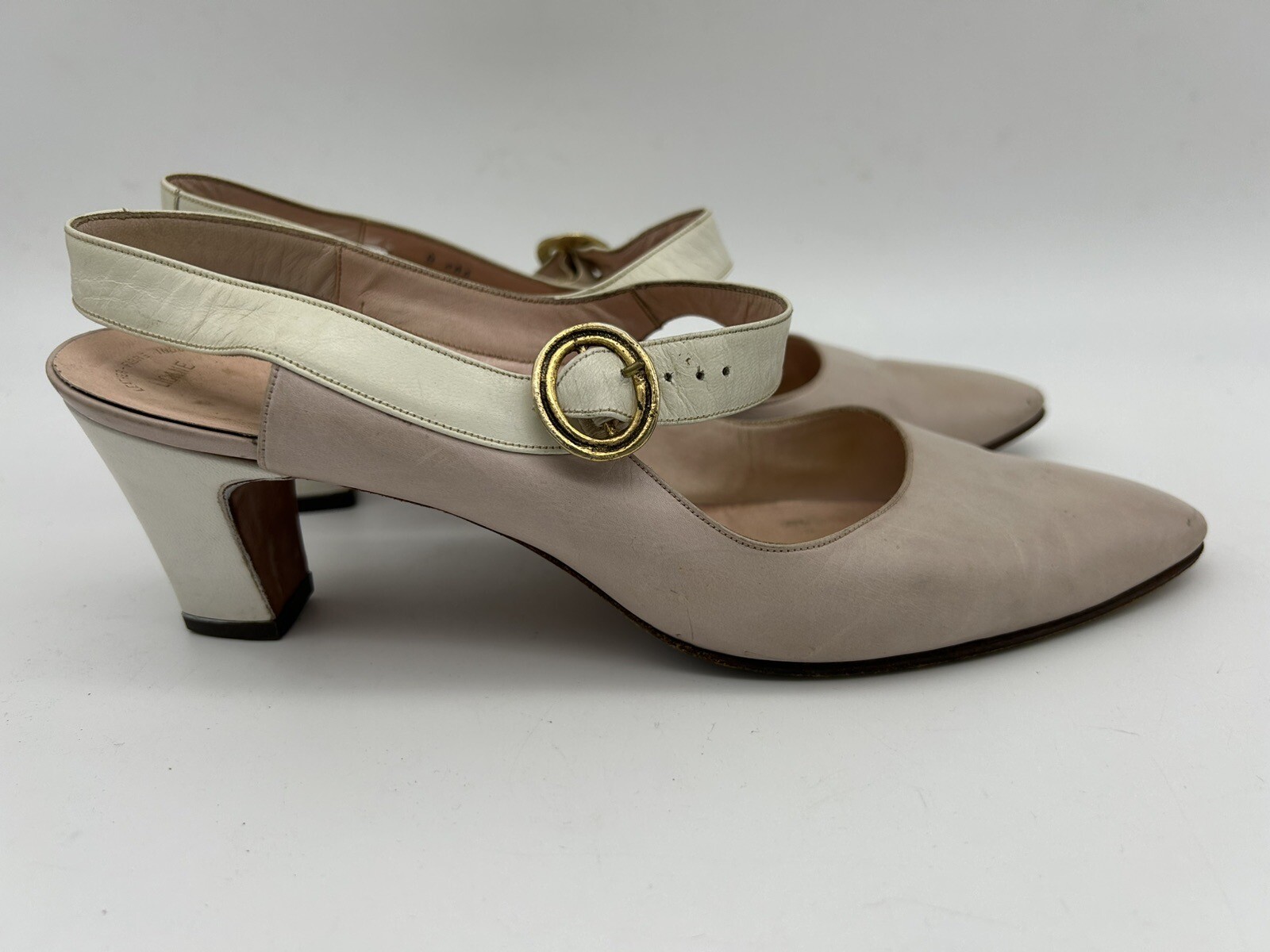Vintage 1960’s AMALFI light Lilac Leather Slingback Pumps 8 AAA