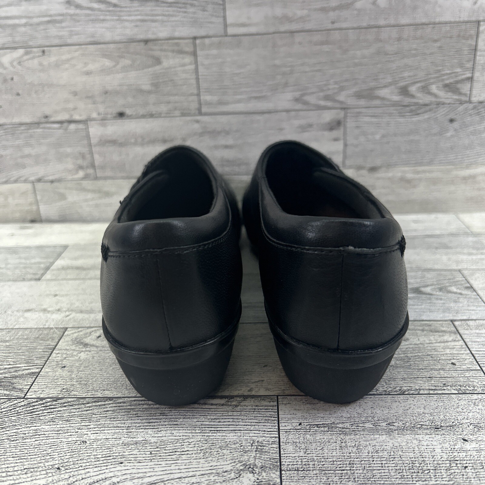 Clarks Women’s Everlay Iris Size 6M Black Leather Slip On Loafer Shoes New