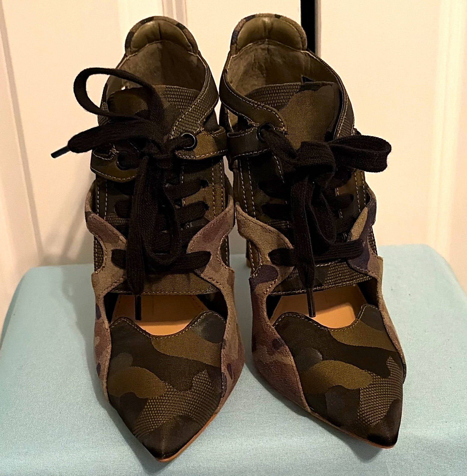 Gianni Bini Green Black Brown Camouflage Lace-Up Cutout Pointed Toe Stiletto 7