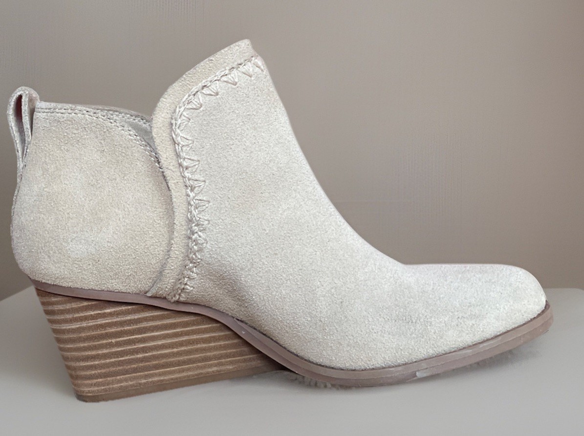 Toms Kaia Wedge Heel Womens Bootie Size 6