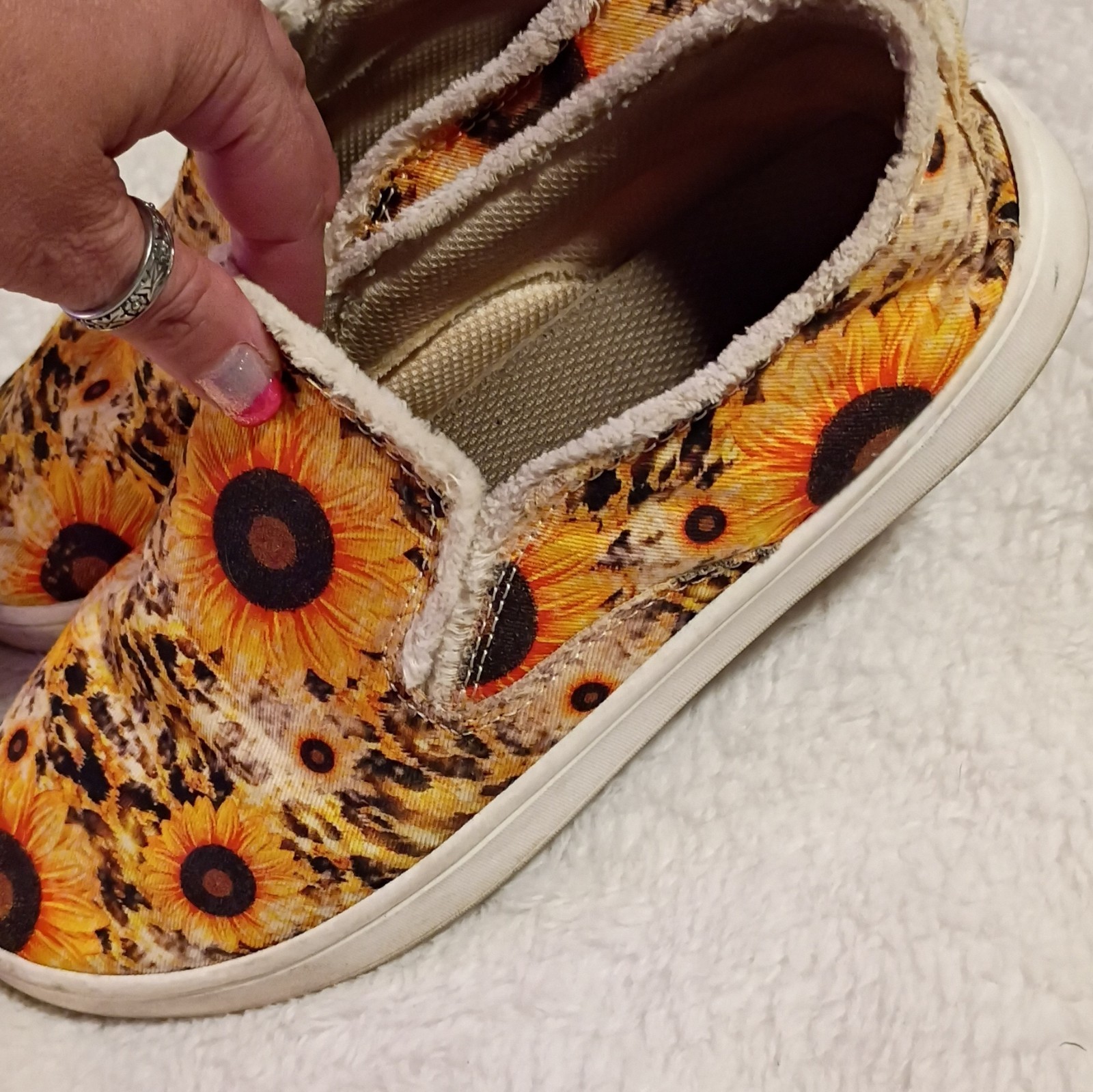 Women’s Slip-On Comfort Casual Shoes US 8 Yellow Sunflower Floral Cotton
