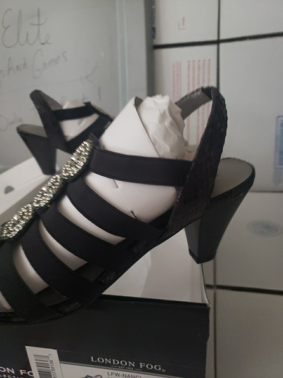 London Fog Nanci Womens Black Strappy Sandals Shoes Size 8.5 M NIB #00s