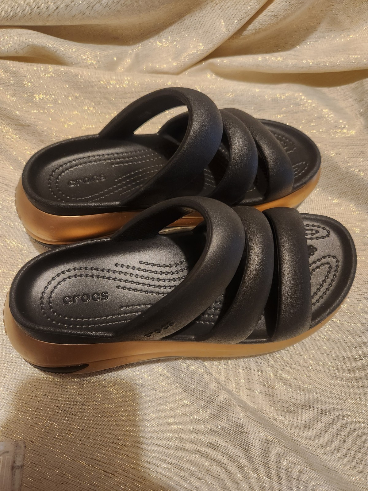 Crocs Mega Crush Metallic Black Gold Triple Strap Sandal Unisex Women 7 Men 5