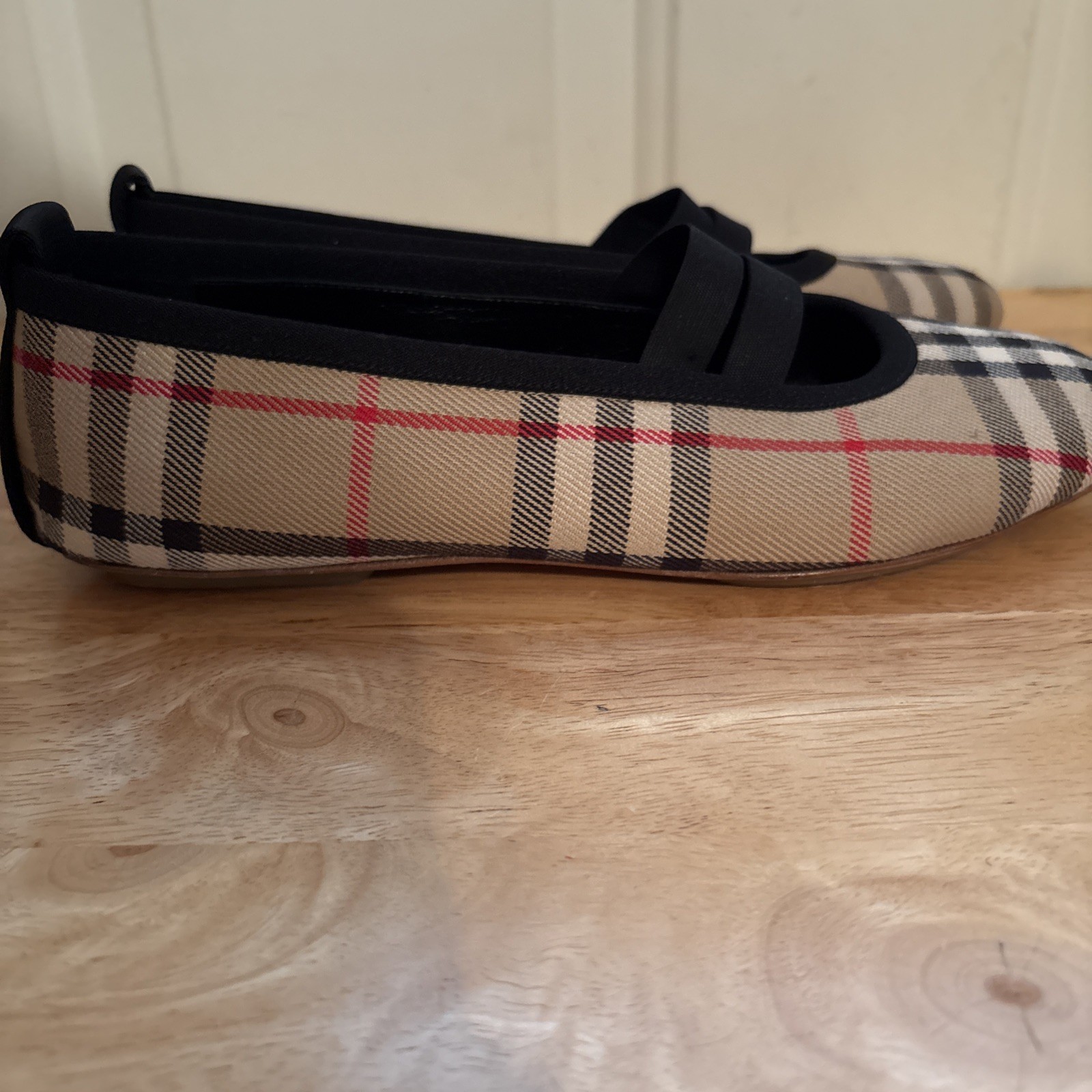 Burberry Women’s Flats Shoes Size EU 37 US 7 Ballet Nova Check