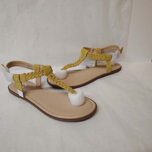Journee Womens 8.5 M Mustard Genevive Tru Comfort Foam Ankle Sandals NIB XZ7