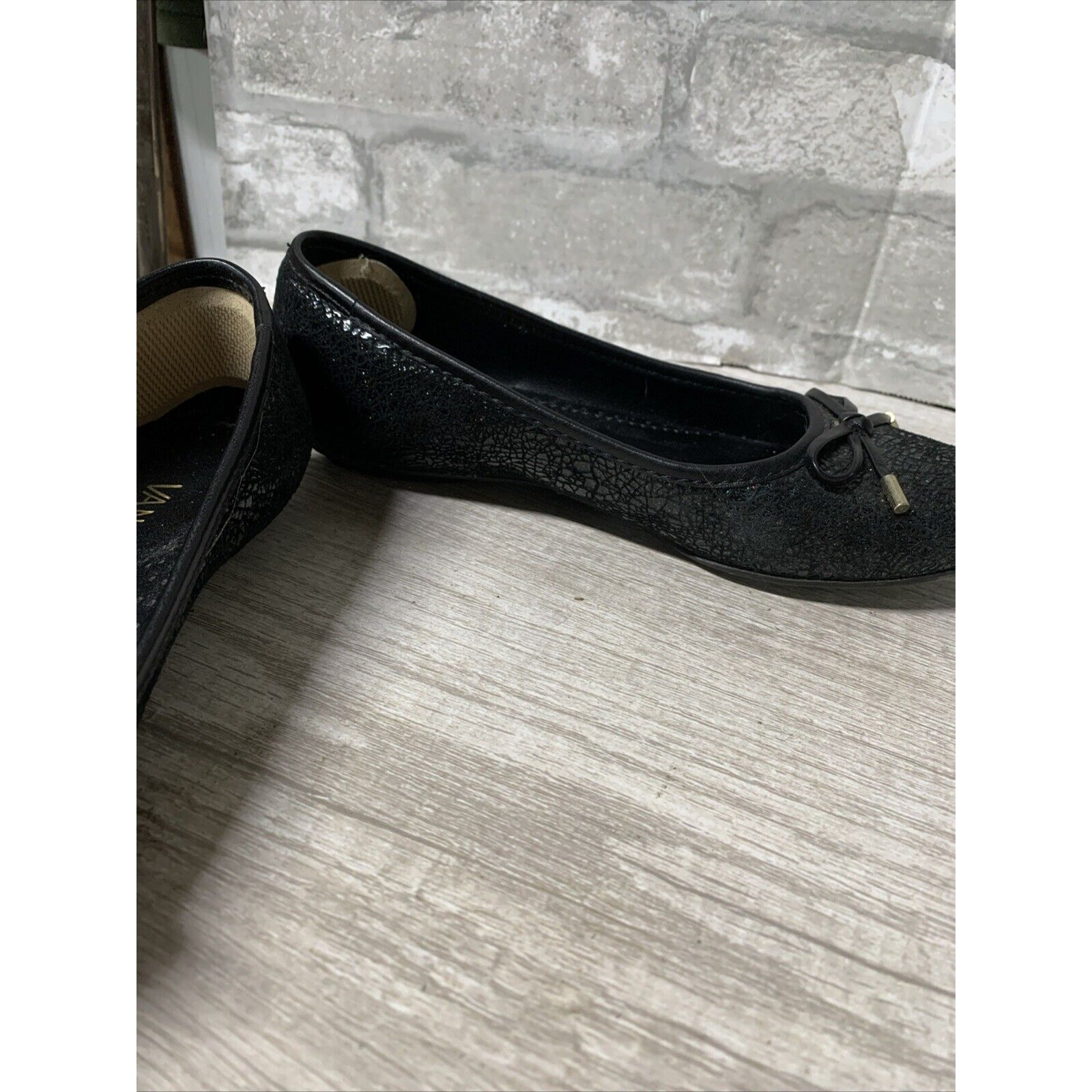 Vaneli Ladies Size 5 M Black