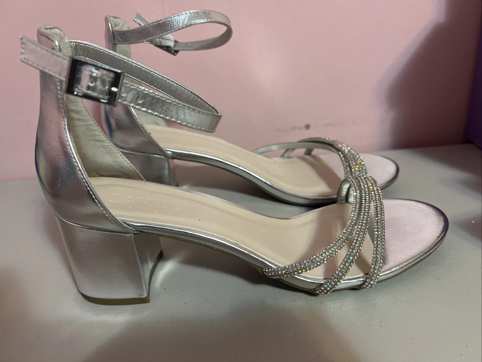 David’s Bridal New Women’s Silver Block Heel Sandals Iridescent Crystals Size 9