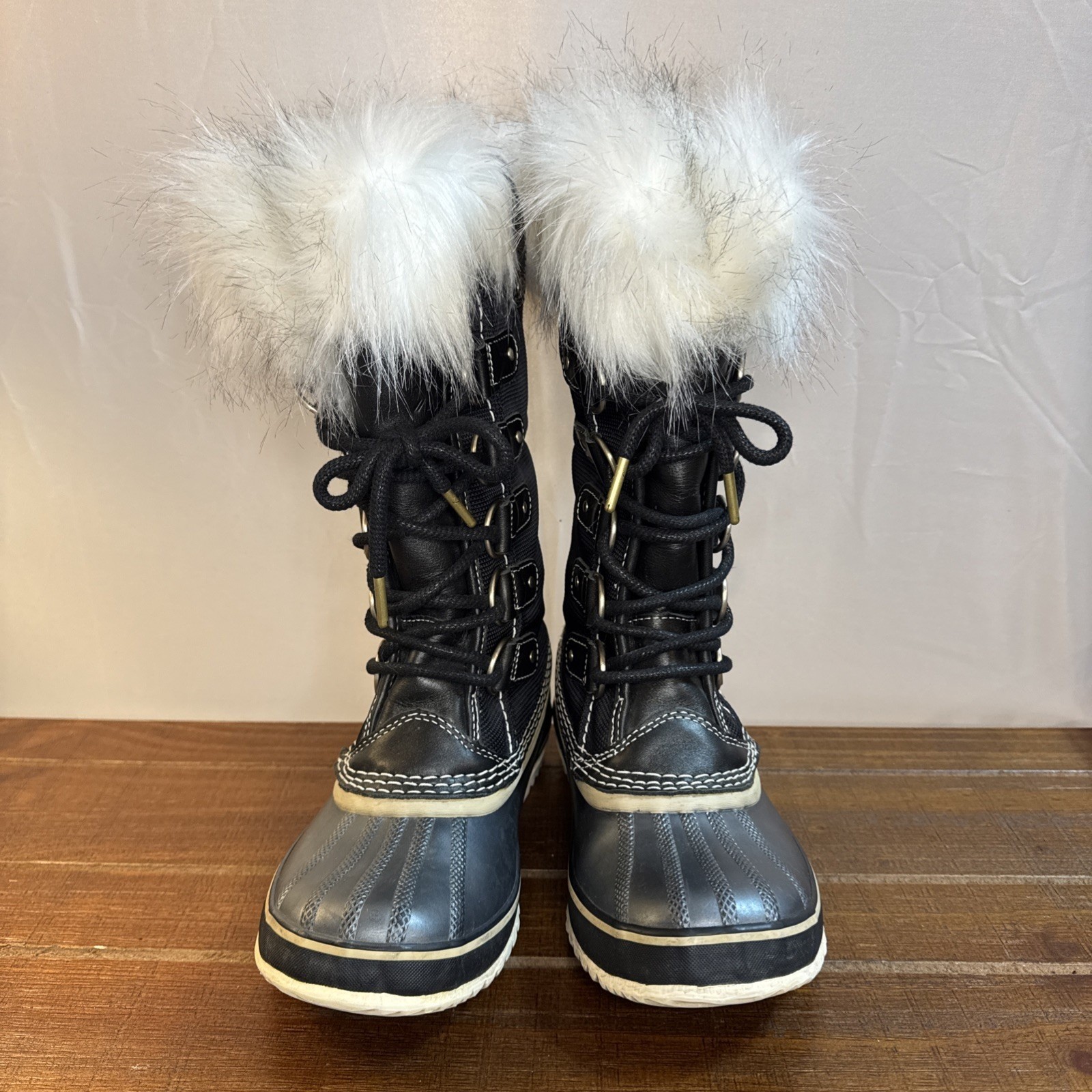 Sorel Joan of Arctic 10th Anniversary Boots Size 6 Waterproof Snow Winter Fur