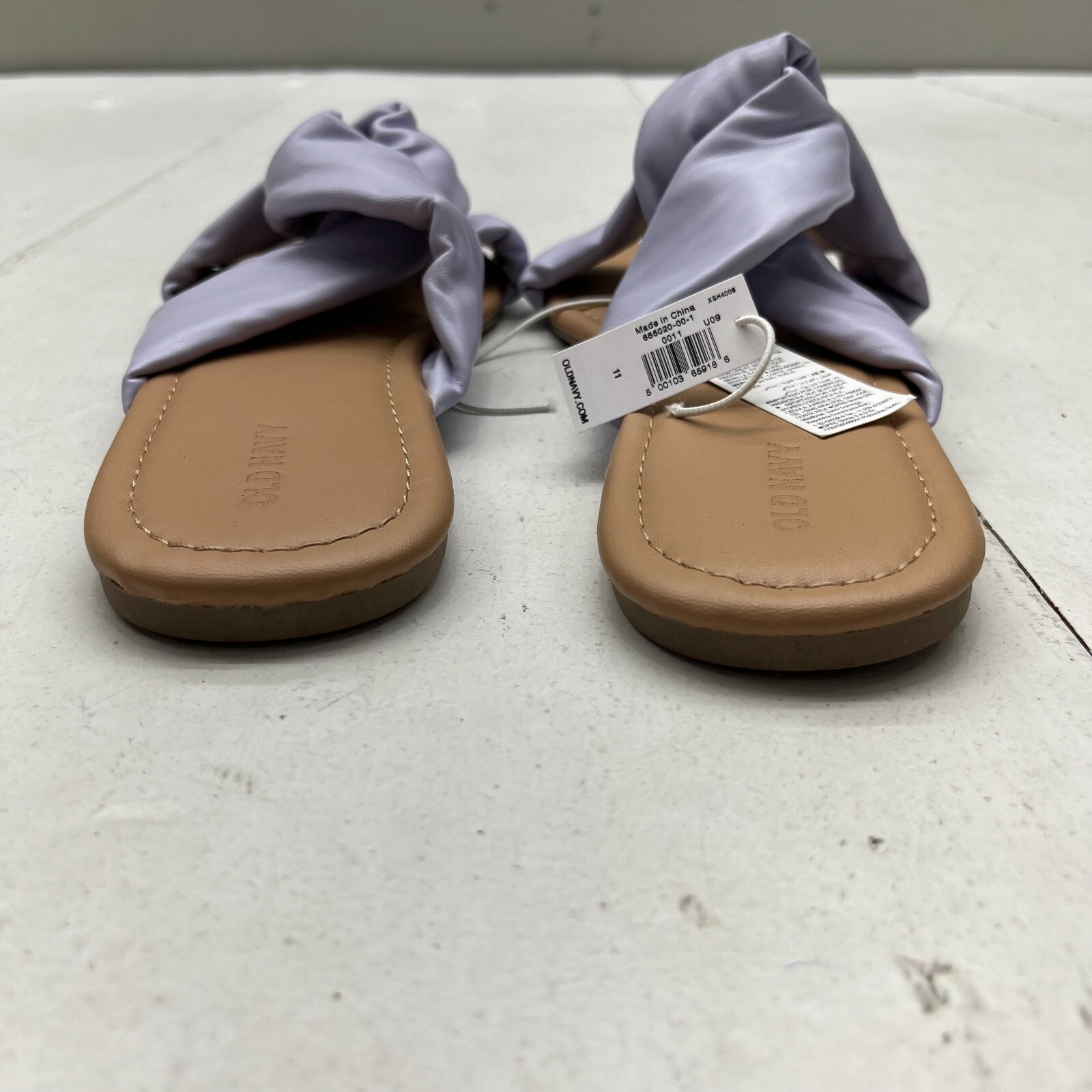 Old Navy Lavender Faux-Leather Soft Twist Sandals Women’s Size 11 NEW