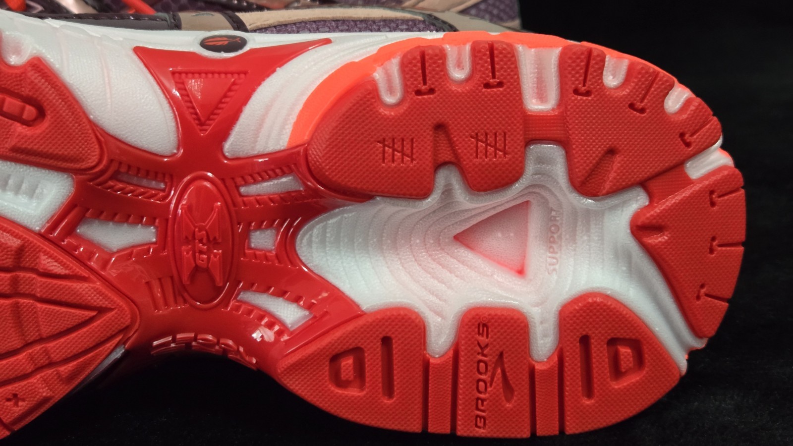 BROOKS EXCLUSIVE!. AFEW ADRENALINE GTS 10 TWAGD COLLAB SHOE DNA LOFT