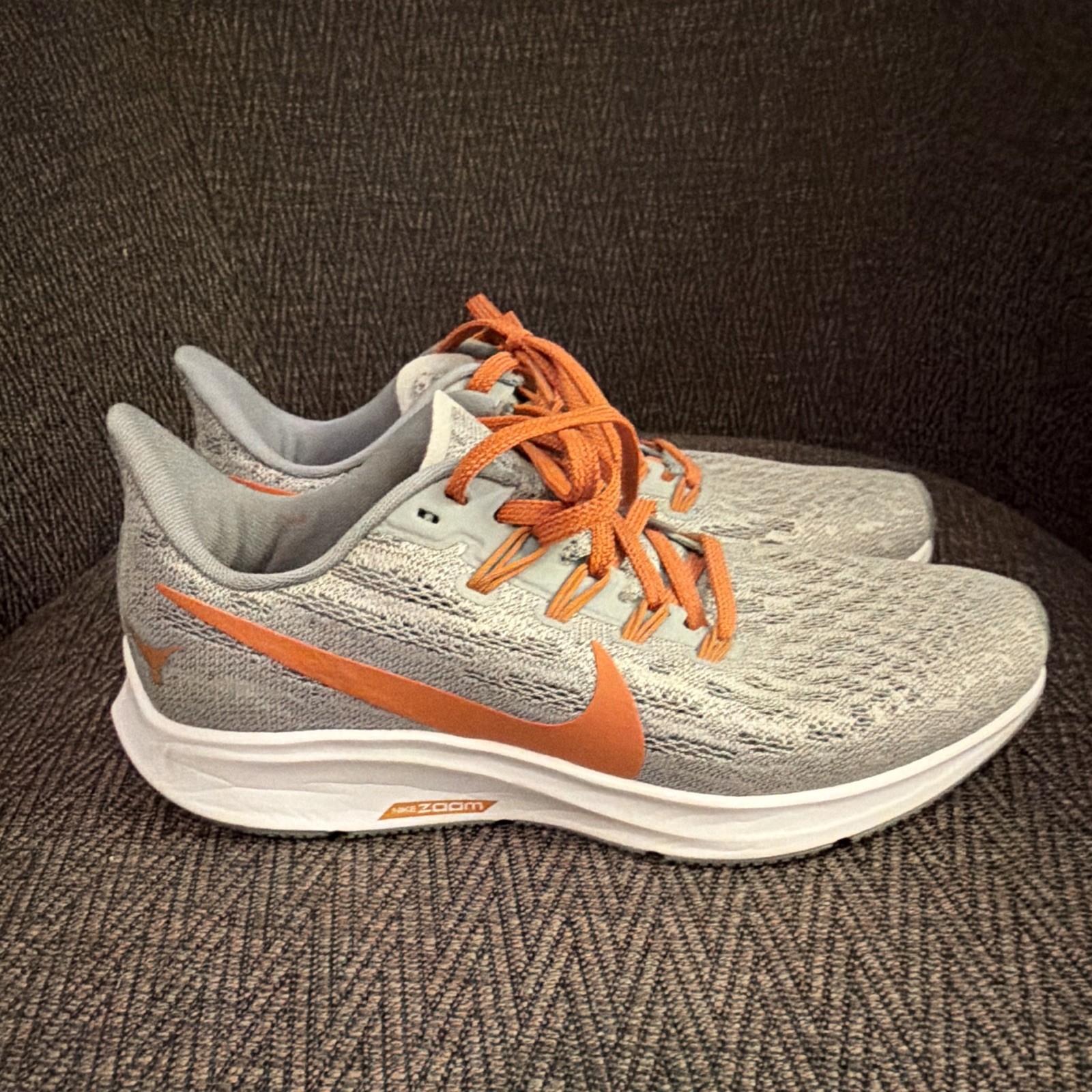 Nike Zoom Men’s Low Top Lace Up Athletic Sneakers Gray/Orange/White