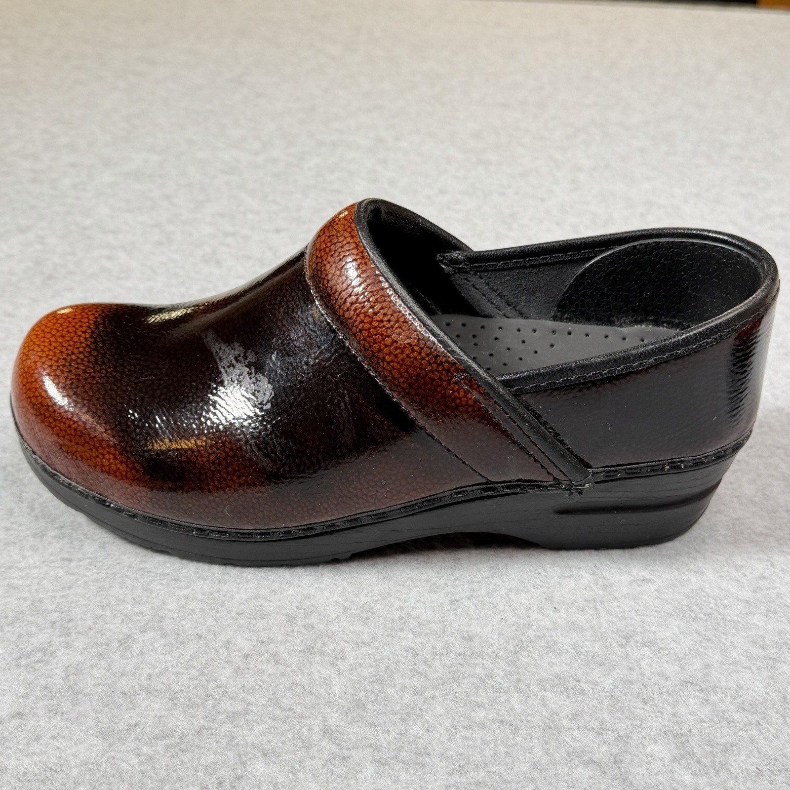 Sanita Original Cabrio Professional Clog Patent Leather Brown Embossed Womens 38