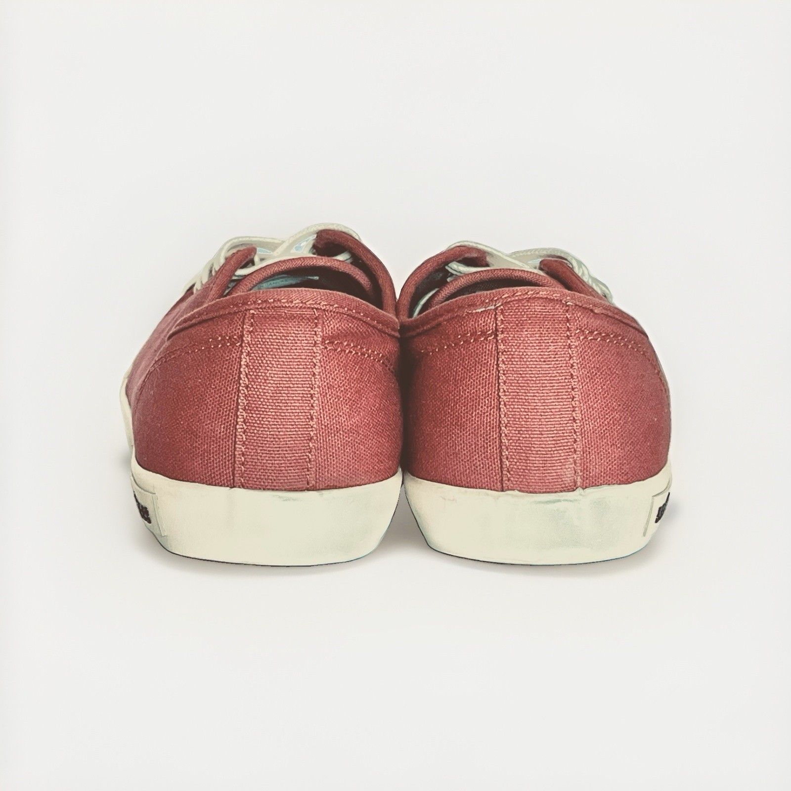 SeaVees Monterey Sneaker Standard Brick Red Cotton Canvas Womens 9 Low Top