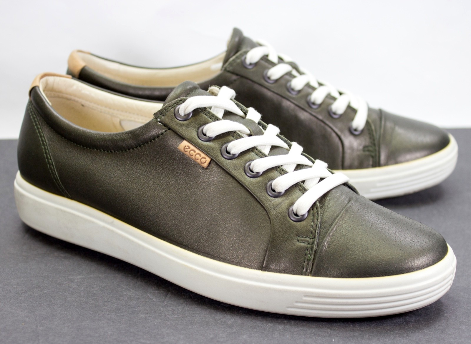 ECCO Soft 7 Womens EU 40 US 9 Metallic Pewter Leather Fashion Lace Up Sneakers