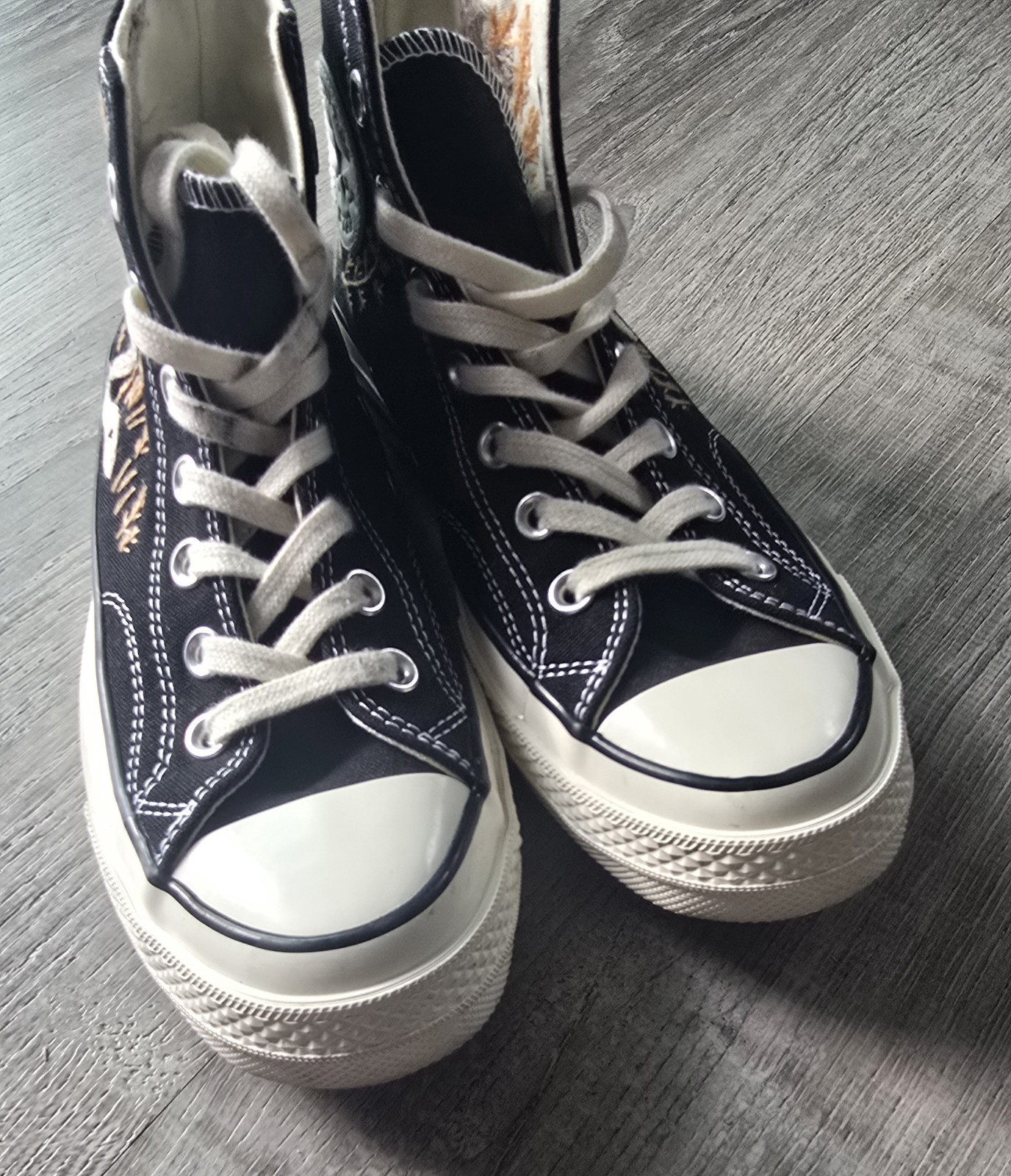 Converse Chuck Taylor High Top Snake Embroidered Sneakers Mens 5 Womens 7